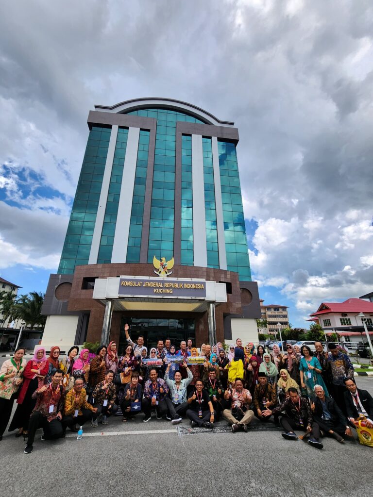 Seminar Perlindungan Warga Negara di KJRI Kuching
